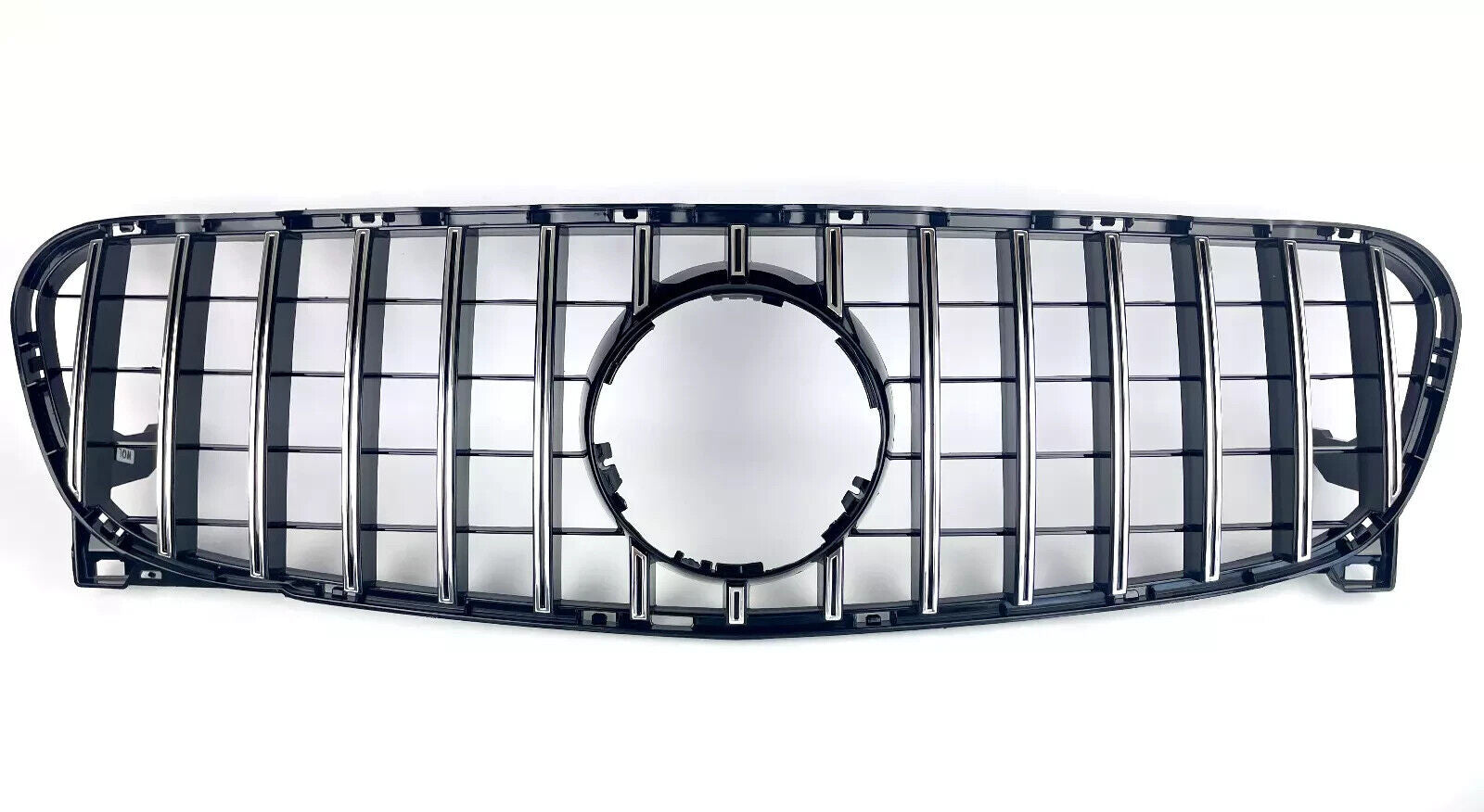 GLA W156 FRONT GRILL CHROME